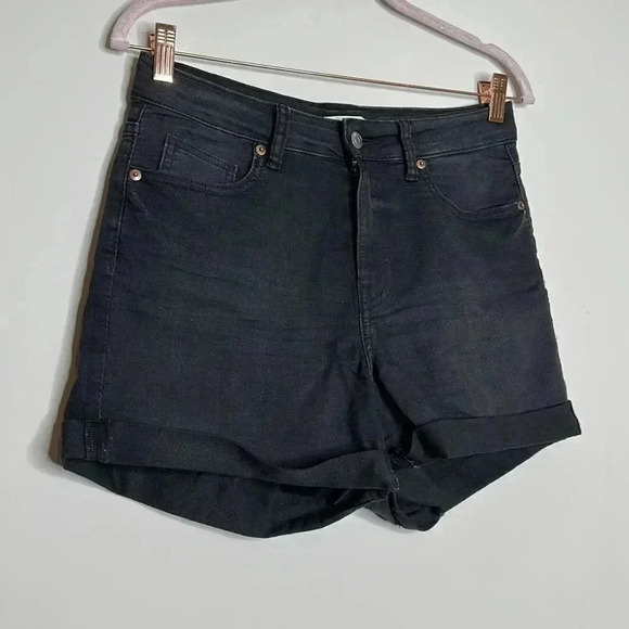 H&M Black Denim Shorts - Picture 2 of 7